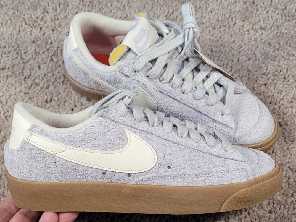 NWT Nike Blazer Low 77 Chunky Suede Sneakers Womens 5.5 Gray Campus College